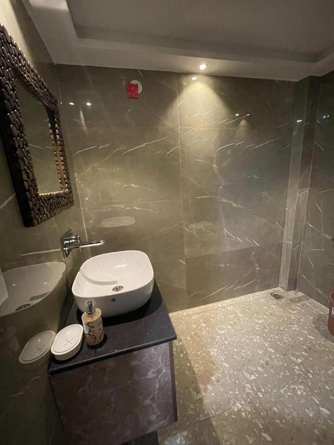 Flxho Uno - Serviced Apartment & Rooms - Golf Course Road Gurgaon Esterno foto